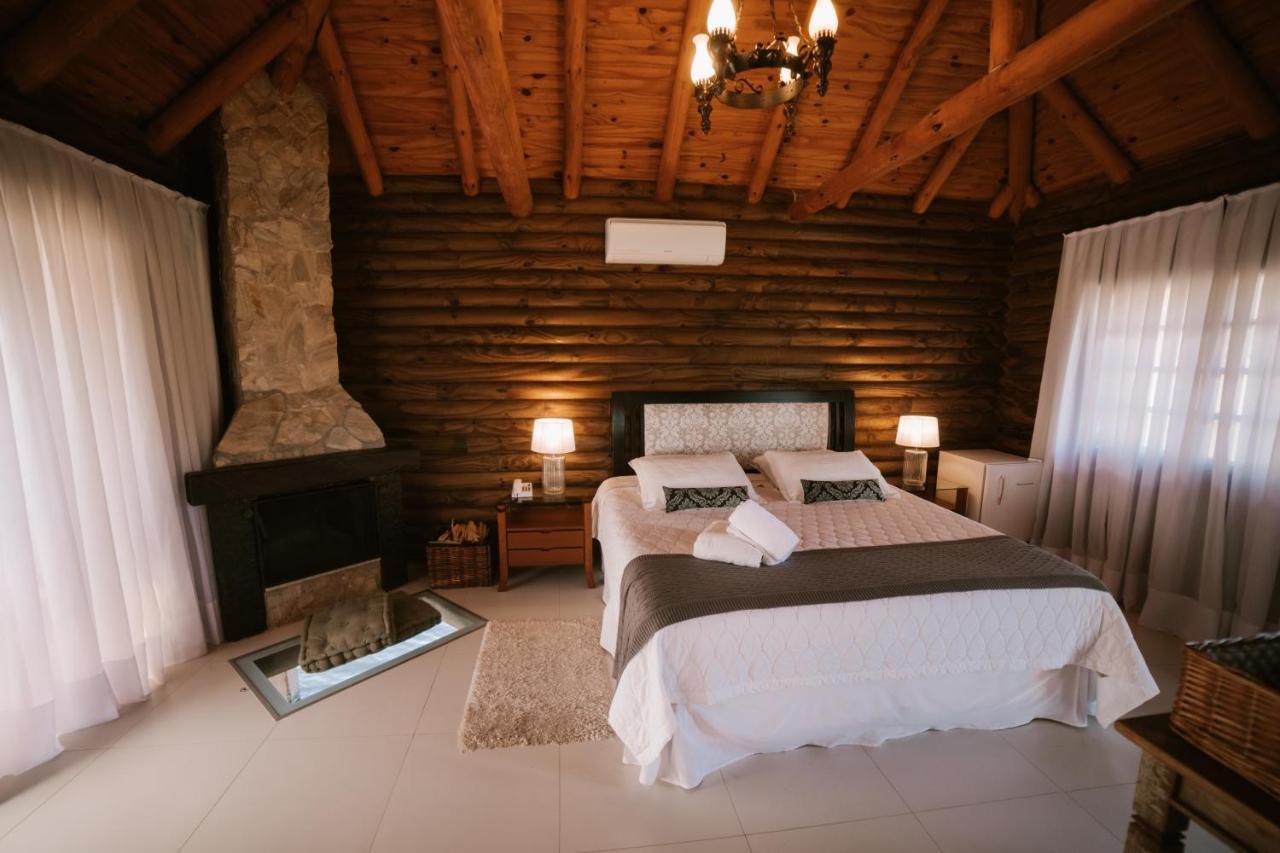 Vira Charme Resort Fernandes Pinheiro Extérieur photo