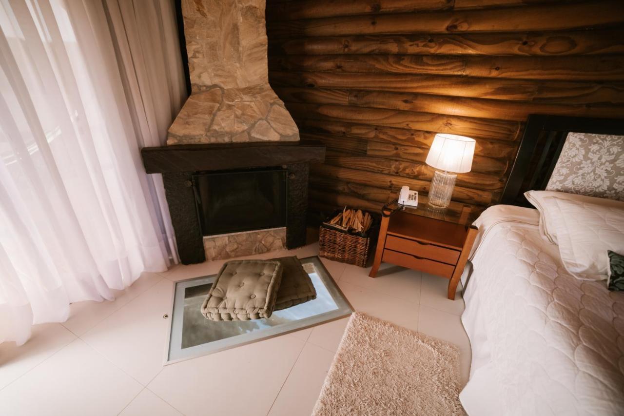 Vira Charme Resort Fernandes Pinheiro Extérieur photo